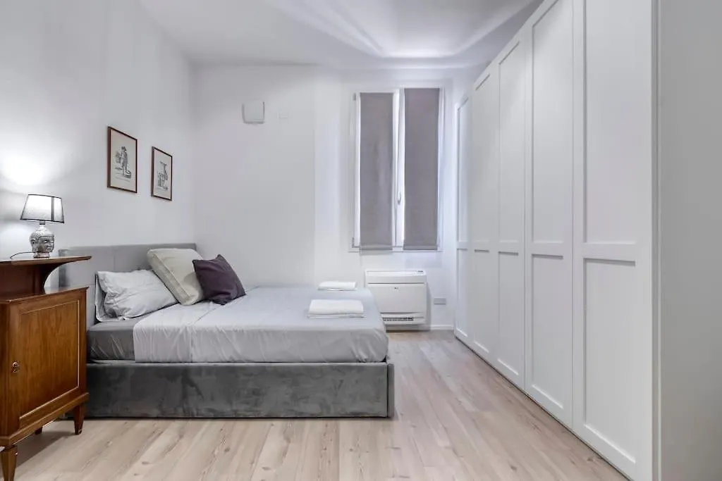Carbonara Palace 5 - Luxury Comfort Under Medieval Towers Болонья 0*,  Италия