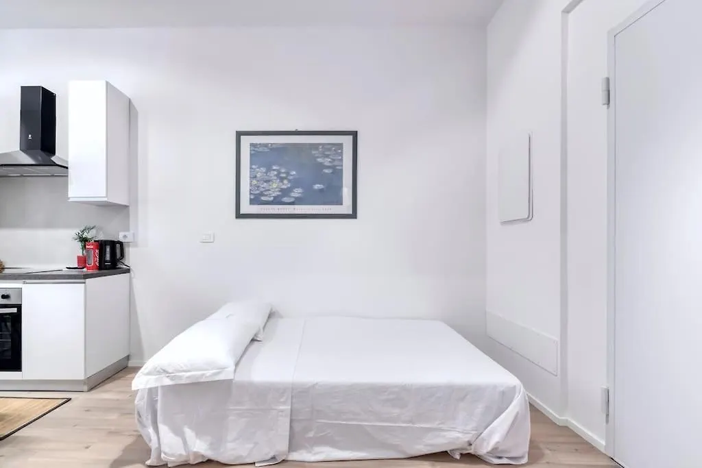Апартаменты Carbonara Palace 5 - Luxury Comfort Under Medieval Towers Болонья