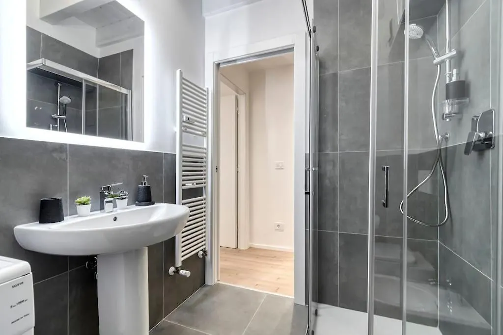 Carbonara Palace 5 - Luxury Comfort Under Medieval Towers Болонья Апартаменты