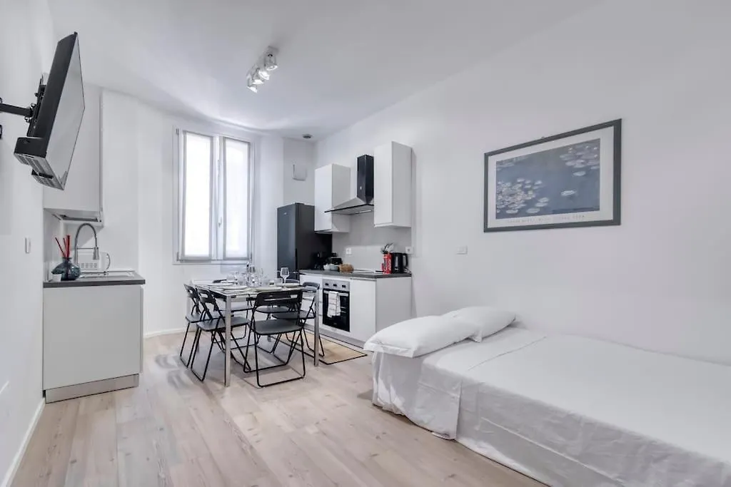 Carbonara Palace 5 - Luxury Comfort Under Medieval Towers Болонья Италия