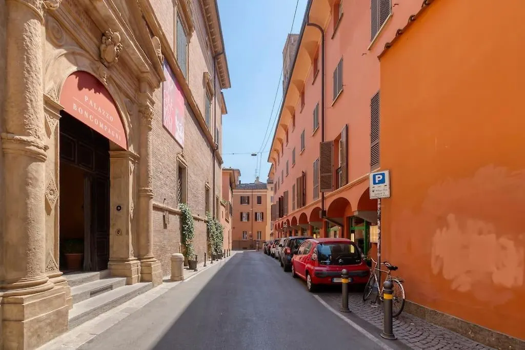 Carbonara Palace 5 - Luxury Comfort Under Medieval Towers بولونيا شقة